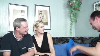 Threesome full of blowjobs and pussy licking – 3