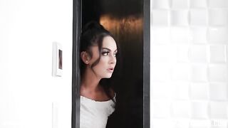 FamilyStrokes – Why So Mean? – Kiki Klout, Johnny Love