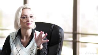 Lesbian Porn 30 – Victoria Spencer