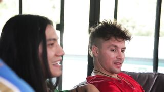 Foot Fetish Touchdown – Kitana Montana