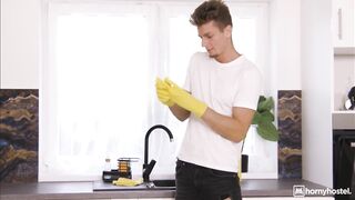 Naughty Stepmom – Taylor Gunner