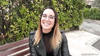 Pam, 25 Ans, Coach Sportive | French – S66